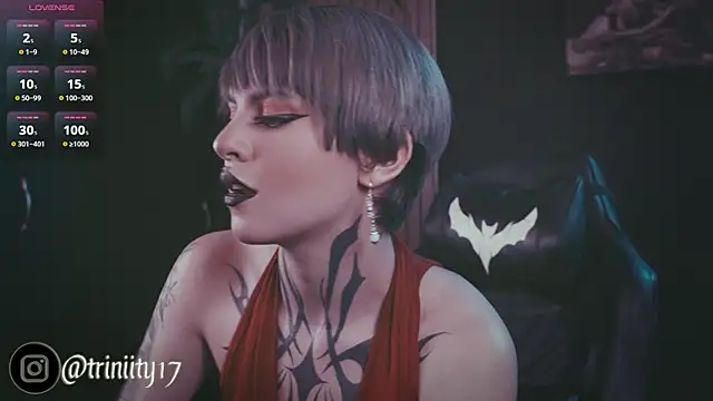 Snapshot of Trinity___s chatting on 02-14-25, 05:14 Trinity s online show from 02-14-25, 05:14