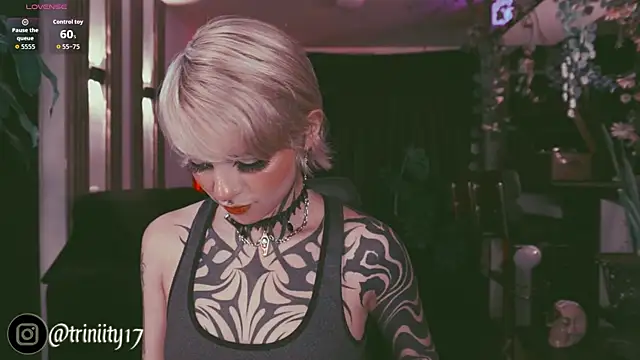 Snapshot of Trinity___s chatting on 09-17-25, 03:41 Trinity s online show from 09-17-25, 03:41