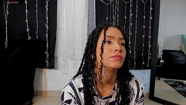 Snapshot of Dakota_M1 chatting on 02-27-25, 02:32 Dakota M1 online show from 02-27-25, 02:32