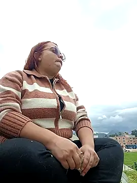 Snapshot of CURVY-HORNY chatting on 09-24-25, 07:39 CURVY-HORNY online show from 09-24-25, 07:39