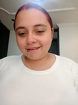 Snapshot of CURVY-HORNY chatting on 12-17-25, 09:43 CURVY-HORNY online show from 12-17-25, 09:43