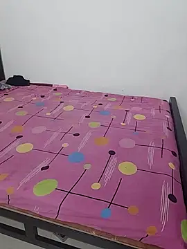 Snapshot of Cute-manisha chatting on 10-08-25, 12:25 Cute-manisha online show from 10-08-25, 12:25