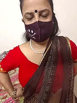 Snapshot of Cute-manisha chatting on 11-14-25, 02:43 Cute-manisha online show from 11-14-25, 02:43