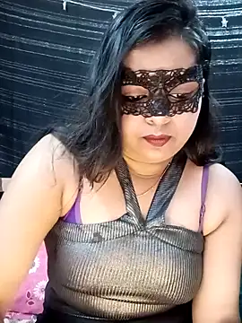 Snapshot of hottbabycam chatting on 06-01-26, 03:25 hottbabycam online show from 06-01-26, 03:25