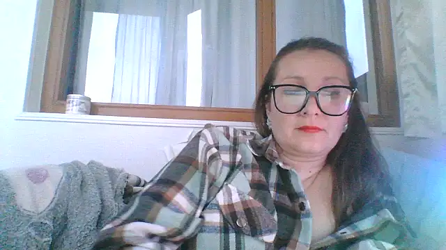 Snapshot of Yulia777 chatting on 04-21-26, 03:28 Yulia777 online show from 04-21-26, 03:28