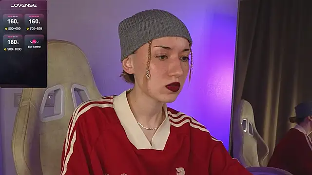 Snapshot of Maddy_Garcia chatting on 12-08-24, 05:33 Maddy Garcia online show from 12-08-24, 05:33