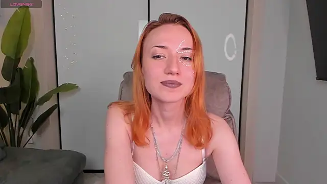 Snapshot of Maddy_Garcia chatting on 01-05-25, 02:38 Maddy Garcia online show from 01-05-25, 02:38