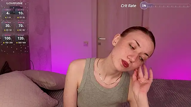 Snapshot of Maddy_Garcia chatting on 01-26-25, 02:45 Maddy Garcia online show from 01-26-25, 02:45