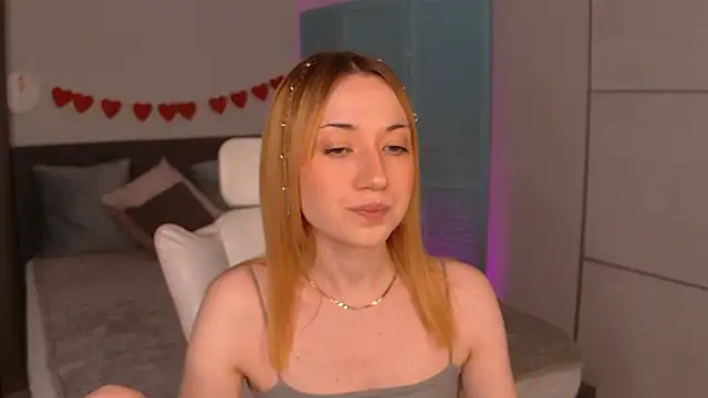 Snapshot of Maddy_Garcia chatting on 03-13-25, 08:32 Maddy Garcia online show from 03-13-25, 08:32