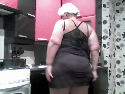 Snapshot of Lisa_Suzie chatting on 01-12-26, 06:13 Lisa Suzie online show from 01-12-26, 06:13