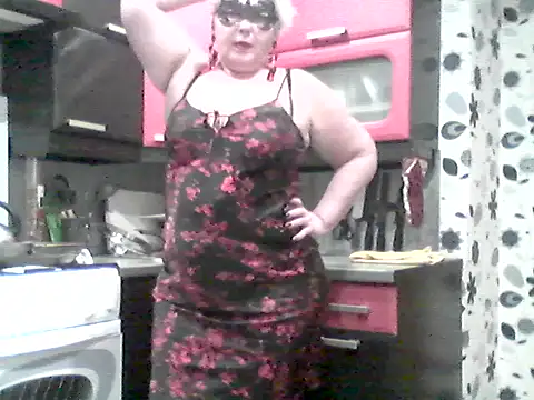 Snapshot of Lisa_Suzie chatting on 02-17-26, 04:35 Lisa Suzie online show from 02-17-26, 04:35