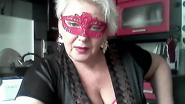 Snapshot of Lisa_Suzie chatting on 02-24-26, 09:18 Lisa Suzie online show from 02-24-26, 09:18