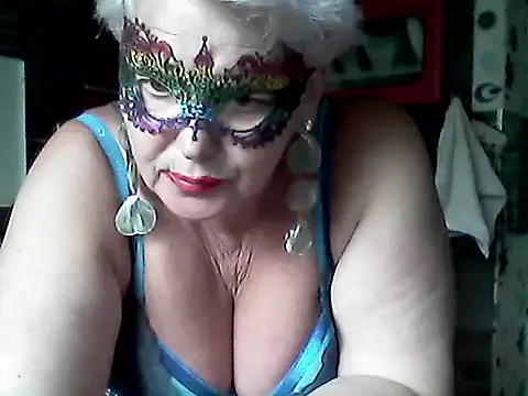 Lisa Suzie online show from 06-03-26, 02:33