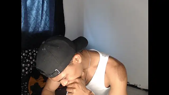 Snapshot of maximo_vega_newv chatting on 12-15-24, 02:48 maximo vega newv online show from 12-15-24, 02:48