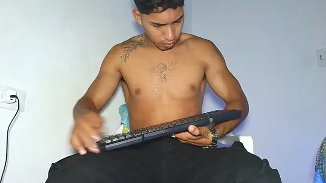 maximo vega newv online show from 04-04-26, 09:01