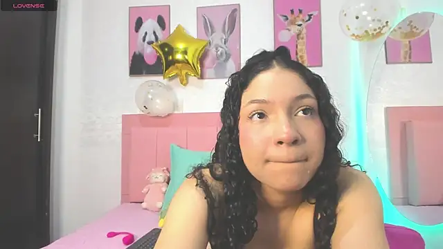 amandalee01 online show from 02-02-25, 02:34