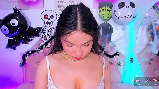 amandalee01 online show from 10-09-25, 07:34