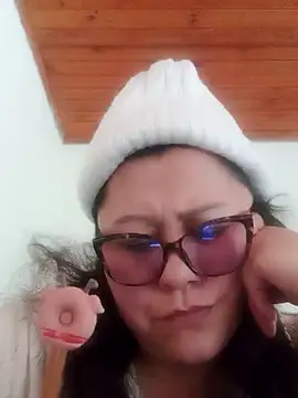 Darly Gomez online show from 01-30-25, 04:55