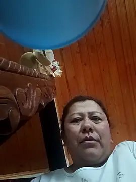 Darly Gomez online show from 11-25-25, 04:51