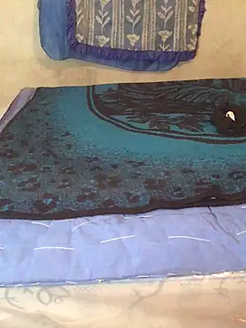 manuamador online show from 12-17-25, 05:35