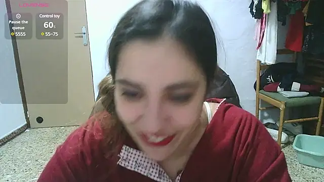 Snapshot of Ursumi1 chatting on 01-09-25, 10:20 Ursumi1 online show from 01-09-25, 10:20