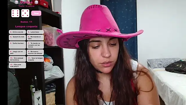 Snapshot of Ursumi1 chatting on 09-13-25, 10:09 Ursumi1 online show from 09-13-25, 10:09