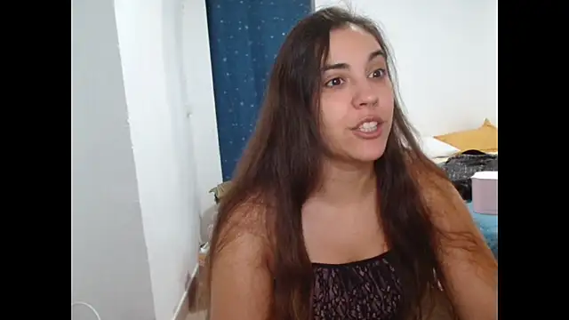 Snapshot of Ursumi1 chatting on 10-10-25, 10:58 Ursumi1 online show from 10-10-25, 10:58