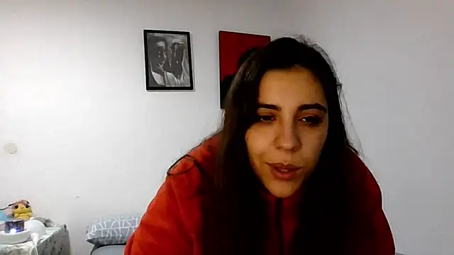 Snapshot of Ursumi1 chatting on 11-20-25, 07:35 Ursumi1 online show from 11-20-25, 07:35