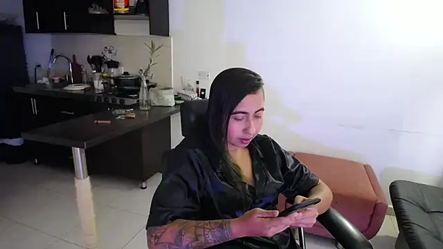 aria jhonsson online show from 09-10-25, 04:51