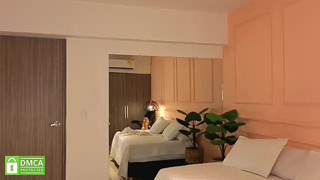 SHARONN     online show from 10-29-25, 03:20