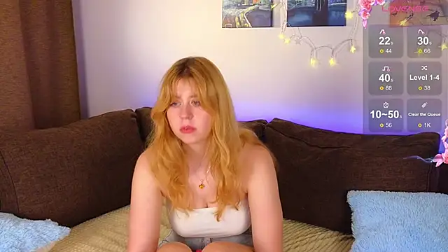 Snapshot of Penny_Staaar chatting on 12-10-24, 08:49 Penny Staaar online show from 12-10-24, 08:49