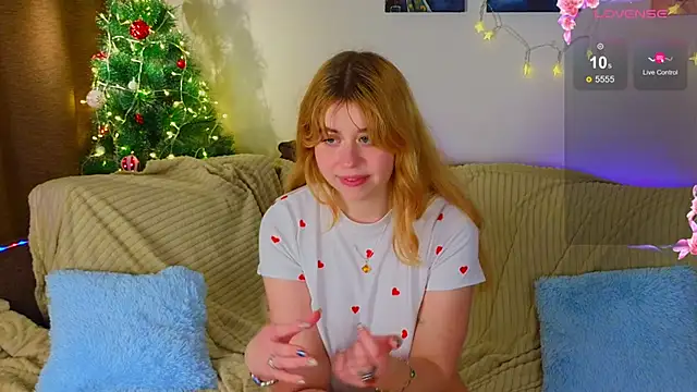 Snapshot of Penny_Staaar chatting on 12-23-24, 07:52 Penny Staaar online show from 12-23-24, 07:52