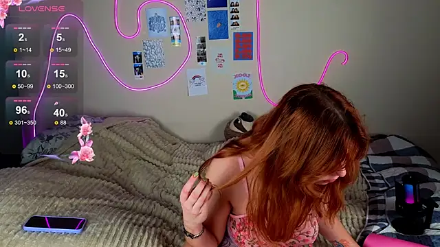 Snapshot of Penny_Staaar chatting on 02-08-25, 11:55 Penny Staaar online show from 02-08-25, 11:55