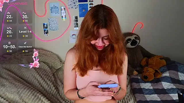 Snapshot of Penny_Staaar chatting on 02-11-25, 09:03 Penny Staaar online show from 02-11-25, 09:03