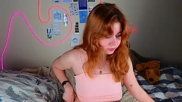 Snapshot of Penny_Staaar chatting on 02-12-25, 12:05 Penny Staaar online show from 02-12-25, 12:05