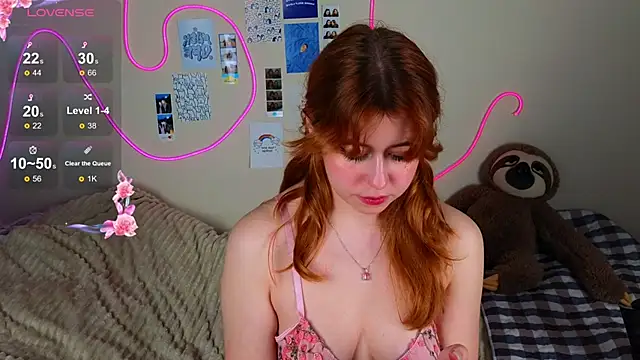 Snapshot of Penny_Staaar chatting on 02-27-25, 06:31 Penny Staaar online show from 02-27-25, 06:31