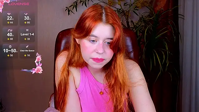 Snapshot of Penny_Staaar chatting on 09-16-25, 04:02 Penny Staaar online show from 09-16-25, 04:02