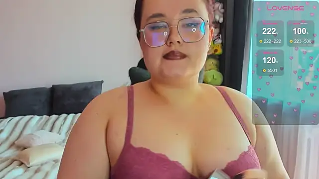 Snapshot of Jessica_Joy chatting on 07-15-26, 07:13 Jessica Joy online show from 07-15-26, 07:13