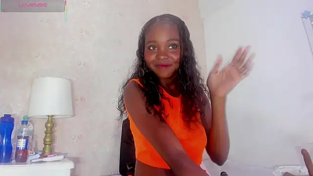 SARA COLLIINS  online show from 10-24-25, 08:16