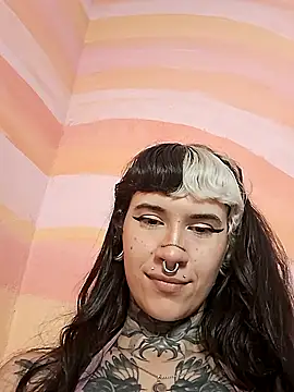 suesky online show from 12-31-24, 05:11