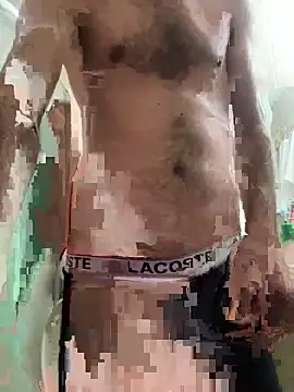 Snapshot of denizli18 chatting on 12-15-24, 07:42 denizli18 online show from 12-15-24, 07:42