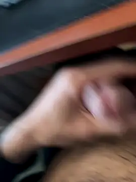 Snapshot of denizli18 chatting on 12-17-25, 12:44 denizli18 online show from 12-17-25, 12:44