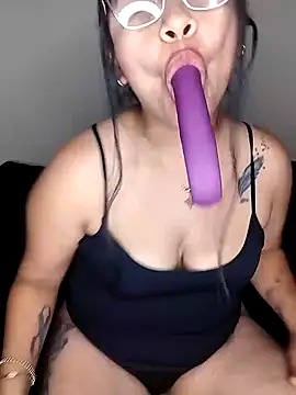 ineliveca online show from 01-03-25, 04:33