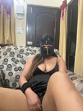 Snapshot of HoneyBearCpl chatting on 02-22-25, 04:19 HoneyBearCpl online show from 02-22-25, 04:19