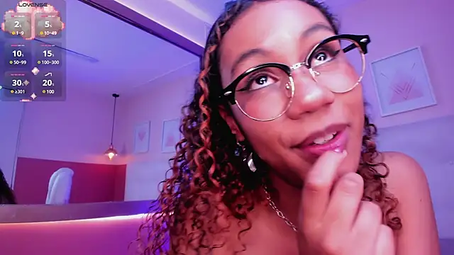 Snapshot of sade_jackson1 chatting on 03-01-25, 07:30 sade jackson1 online show from 03-01-25, 07:30