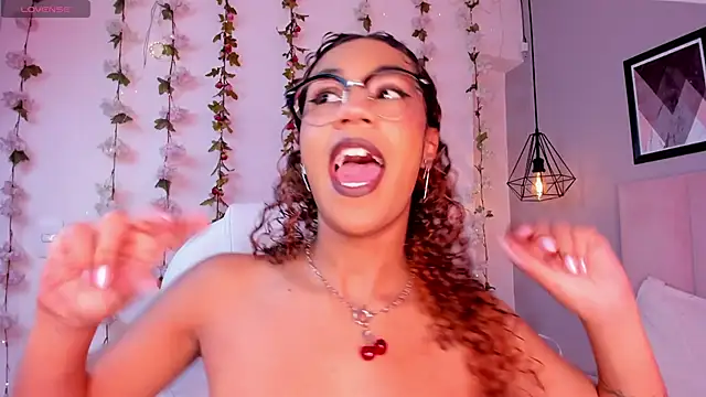 Snapshot of sade_jackson1 chatting on 03-12-25, 03:07 sade jackson1 online show from 03-12-25, 03:07