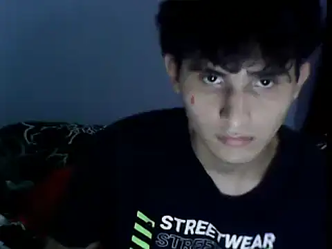 Snapshot of Charley_quin chatting on 12-15-24, 12:40 Charley quin online show from 12-15-24, 12:40