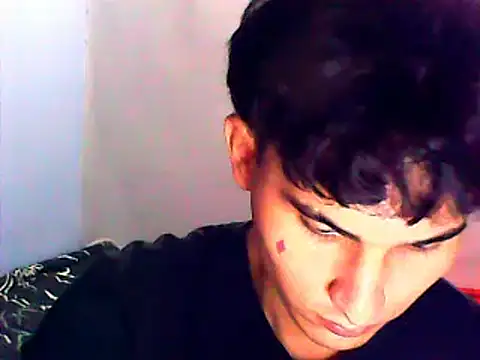 Snapshot of Charley_quin chatting on 01-25-25, 02:26 Charley quin online show from 01-25-25, 02:26