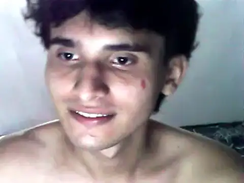 Snapshot of Charley_quin chatting on 01-28-25, 02:21 Charley quin online show from 01-28-25, 02:21