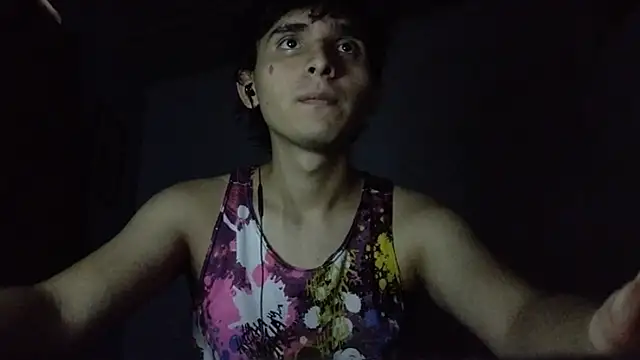 Snapshot of Charley_quin chatting on 03-05-25, 11:38 Charley quin online show from 03-05-25, 11:38